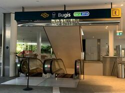 North Bridge Road (D7), Retail #590781911